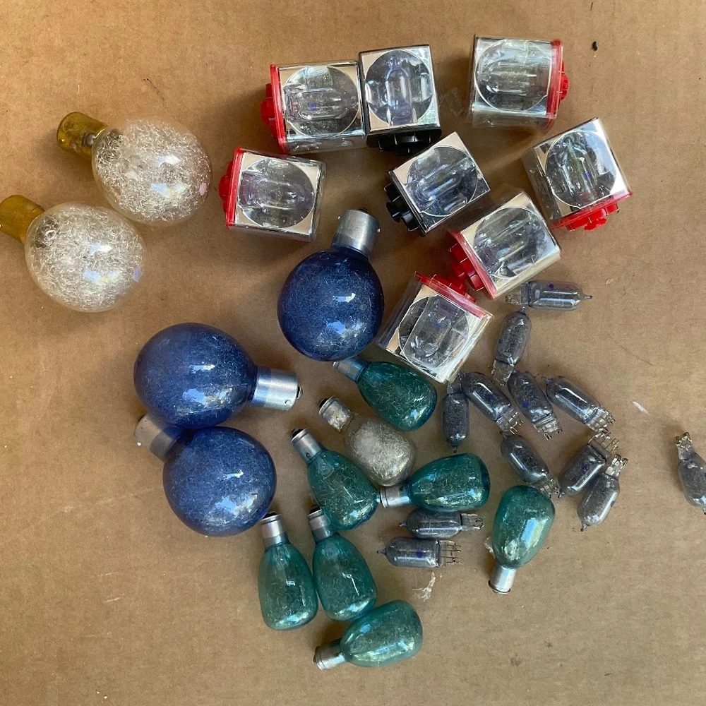 🎥 Vintage flash bulbs 🎥